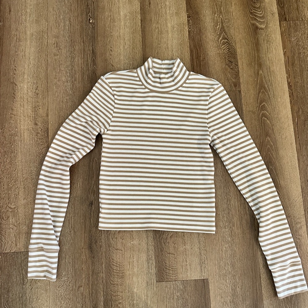 American Eagle Outfitters Beige Striped Long Sleeve Top